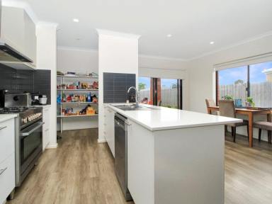 House For Sale - VIC - Stratford - 3862 - SET AND FORGET INVESTMENT IN STRATFORD  (Image 2)