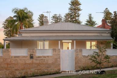 House For Sale - WA - Cottesloe - 6011 - Gorgeous Character Meets Contemporary Oceanside  (Image 2)