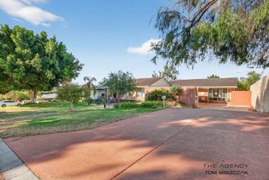 Duplex/Semi-detached For Sale - WA - Wembley Downs - 6019 - Come For The Location, Stay For The Lifestyle (Image 2)