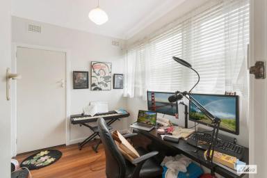 House For Sale - NSW - Bega - 2550 - 20 Hill Street, Bega – Character, Convenience & Endless Potential (Image 2)