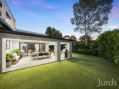 House For Sale - NSW - Pokolbin - 2320 - Architectural Elegance Meets Hunter Valley Lifestyle  (Image 2)