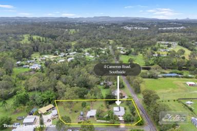 House For Sale - QLD - Southside - 4570 - Solid Brick Home on 1.24 Acres!  (Image 2)