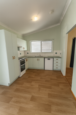 House For Lease - QLD - Koongal - 4701 - Spacious Family Home with Shed & Entertaining Areas  (Image 2)