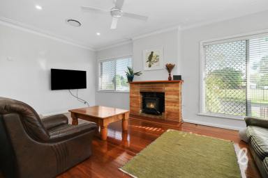 House For Sale - NSW - Singleton - 2330 - Four bedroom home within walking distance to schools  (Image 2)