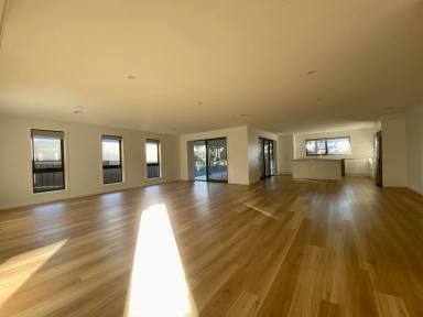 House For Lease - NSW - Cooma - 2630 - 42 Wangie Street, Cooma  (Image 2)