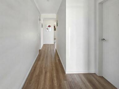 House For Sale - VIC - Bairnsdale - 3875 - NEAR NEW HOME ON GENEROUS QUARTER ACRE  (Image 2)