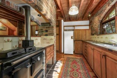 House For Sale - VIC - Apollo Bay - 3233 - DREAM BIG IN THE HEART OF APOLLO BAY  (Image 2)