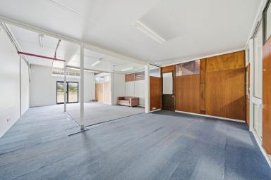 Industrial/Warehouse For Lease - VIC - Seymour - 3660 - VERSATILE WAREHOUSE IN SEYMOUR  (Image 2)