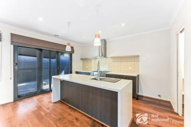 House For Lease - VIC - Cranbourne - 3977 - Stylish & Functional Family Living (Image 2)