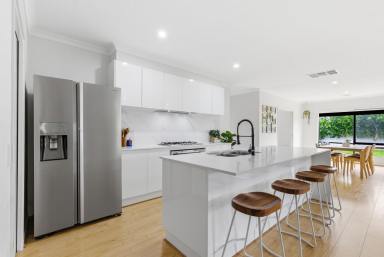 House For Sale - VIC - Epsom - 3551 - Spacious Family Living with Multiple Zones  (Image 2)