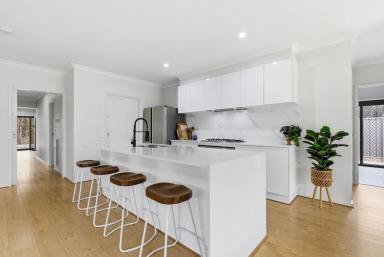 House For Sale - VIC - Epsom - 3551 - Spacious Family Living with Multiple Zones  (Image 2)