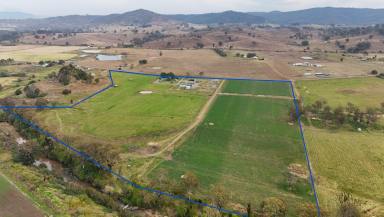 Lifestyle For Sale - QLD - Laravale - 4285 - Exceptional Rural Lifestyle Property with Logan River Frontage  (Image 2)
