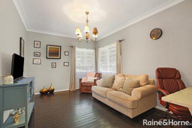 House For Sale - NSW - Moss Vale - 2577 - 'Lola Cottage' Country Cottage with Development Opportunity  (Image 2)