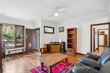 House For Sale - WA - Karrinyup - 6018 - A Classic Ready to Rise!  (Image 2)