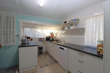 House For Sale - QLD - Biggenden - 4621 - Country Living Made Easy - Renovated Home Close to Town  (Image 2)