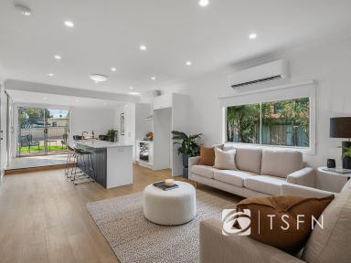 House For Sale - VIC - Bendigo - 3550 - Lovingly Renovated, California Bunglow.  (Image 2)