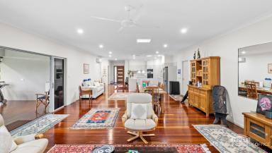 House For Sale - QLD - Mareeba - 4880 - RELAXED RIVERFRONT LIFESTYLE ON 6,148M²  (Image 2)