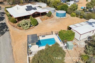 House For Sale - WA - Gidgegannup - 6083 - A Private Slice of Heaven  (Image 2)