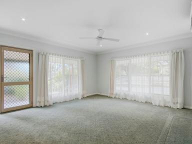 House For Sale - VIC - Bairnsdale - 3875 - SOLID FAMILY HOME IN WEST BAIRNSDALE  (Image 2)