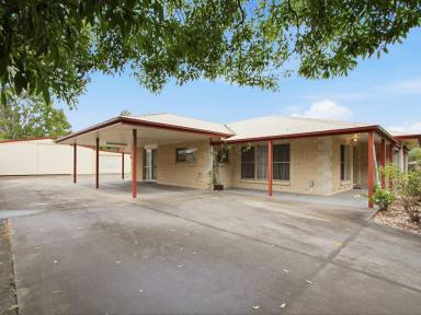 House For Sale - VIC - Bairnsdale - 3875 - SOLID FAMILY HOME IN WEST BAIRNSDALE  (Image 2)