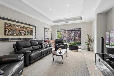 House For Sale - WA - Daglish - 6008 - In a Word: SUPERSIZED  (Image 2)