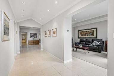 House For Sale - WA - Daglish - 6008 - In a Word: SUPERSIZED  (Image 2)