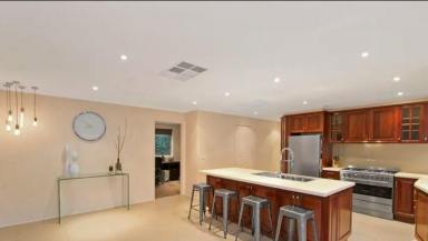 House Leased - VIC - Berwick - 3806 - Great Family Home with 4 Bedrooms and Multiple Living areas  (Image 2)