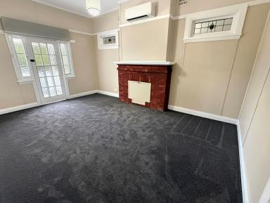 House For Sale - NSW - Leeton - 2705 - MAKING A STATEMENT  (Image 2)