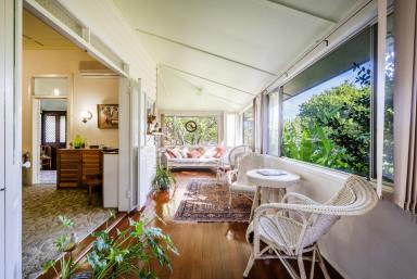 House For Sale - NSW - Grafton - 2460 - HIDDEN BEHIND THE GARDENS (Image 2)