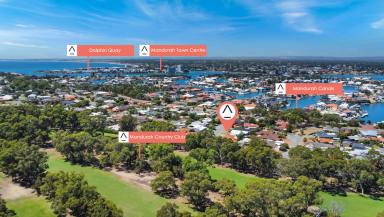 House For Sale - WA - Halls Head - 6210 - Golf in the Morning, Beach in the Evening.  (Image 2)