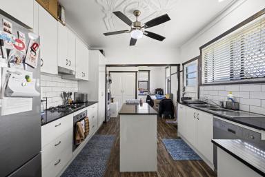 House For Sale - QLD - Newtown - 4305 - Character, convenience & location to match  (Image 2)