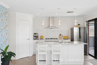 House For Sale - WA - Padbury - 6025 - Simply Relax and Put Your Feet Up!  (Image 2)