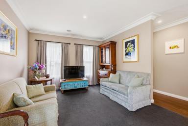 House For Sale - VIC - West Bendigo - 3550 - Effortless Living in Prime Location  (Image 2)