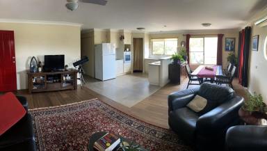 House For Sale - QLD - Meringandan West - 4352 - Spacious Family Living with Light Filled Open Plan Design (Image 2)
