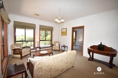 House For Sale - VIC - Yackandandah - 3701 - Modern Family Home in Yackandandah  (Image 2)