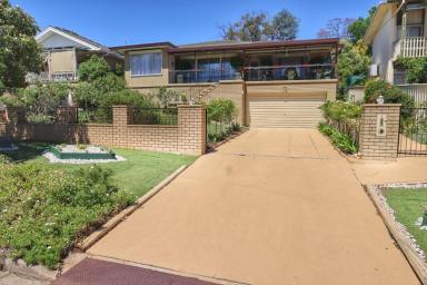 House For Sale - NSW - Cowra - 2794 - Quiet cul-de-sac in the heart of Cowra  (Image 2)