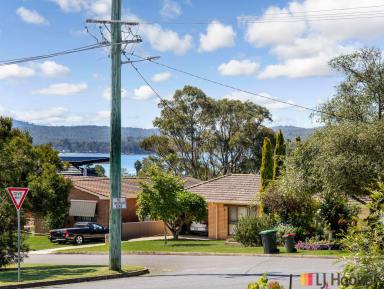 House For Sale - NSW - Catalina - 2536 - Elevated Living with River Glimpses! Nest or Invest!  (Image 2)