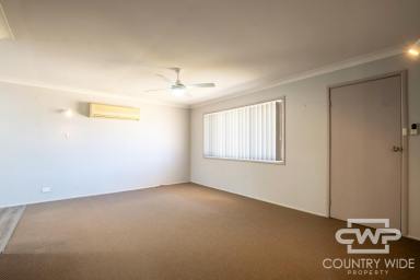House For Lease - NSW - Guyra - 2365 - Tidy 3-Bedroom Home with Spacious Living & Great Outdoor Features  (Image 2)