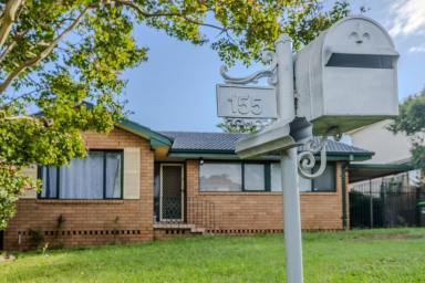 House For Sale - NSW - Bradbury - 2560 - Solid brick home in a great location with approval for a 2 bedroom large 36sqm studio!  (Image 2)