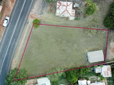 Residential Block For Sale - QLD - Mareeba - 4880 - 1,018M² MEDIUM DENSITY SITE WITH DA APPROVAL FOR 6 TOWNHOUSES  (Image 2)