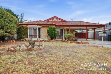 House For Sale - WA - Caversham - 6055 - A Cosy Retreat Home  (Image 2)