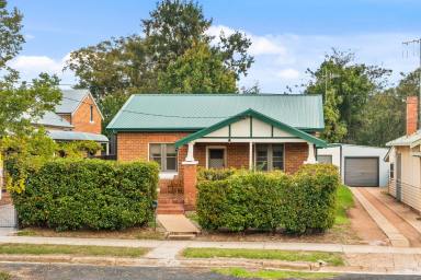 House For Sale - NSW - Mudgee - 2850 - CBD GEM  (Image 2)