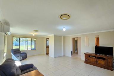 House For Lease - NSW - Denman - 2328 - FOUR BEDROOM BRICK VENEER HOME (Image 2)