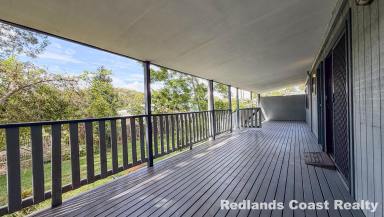 House For Sale - QLD - Russell Island - 4184 - Sought-After Location, Expansive North Facing Verandah, Light Filled Home  (Image 2)