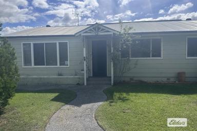 House For Lease - NSW - Nabiac - 2312 - Elegantly Renovated Home + Separate Granny Flat – Dual Living Opportunity  (Image 2)