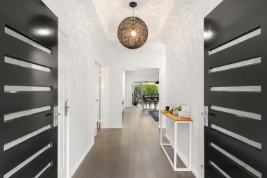 House For Sale - WA - Piara Waters - 6112 - The Ultimate Entertainer!  (Image 2)