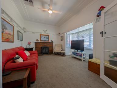 House For Sale - VIC - Kerang - 3579 - Flexible Family Home on 1200m² with Superb Outdoor Living  (Image 2)