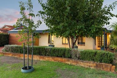 House For Sale - WA - Canning Vale - 6155 - Spacious Family Entertainer with Expansive Living Space  (Image 2)