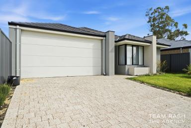 House For Sale - WA - Aveley - 6069 - Parkfront Living in the Heart of Aveley – Walk to School & Shops  (Image 2)