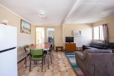 House For Sale - SA - Fisherman Bay - 5522 - 3-Bedroom Fisherman Bay Shack with Shed & Off-Street Parking  (Image 2)